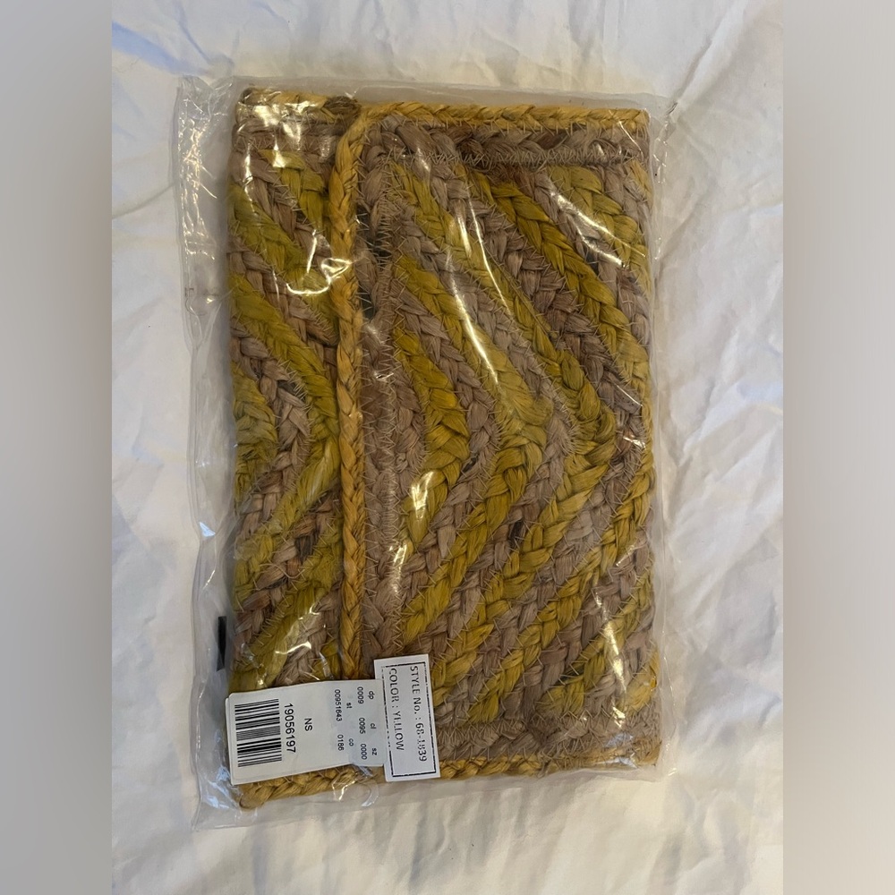 NWT Vici Clutch